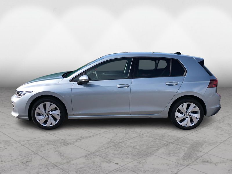 Volkswagen Golf People 1,5 eTSI 85 kW 7DSG mHE - fotka 3 z 28
