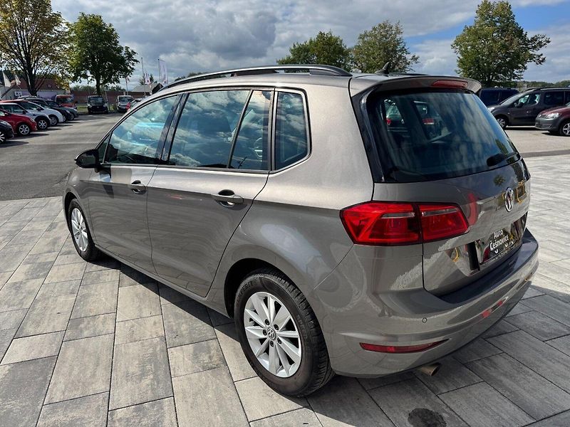 Volkswagen Golf Sportsvan (2016) Comfortline 1,2 TSI 81 KW - fotka 6 z 38