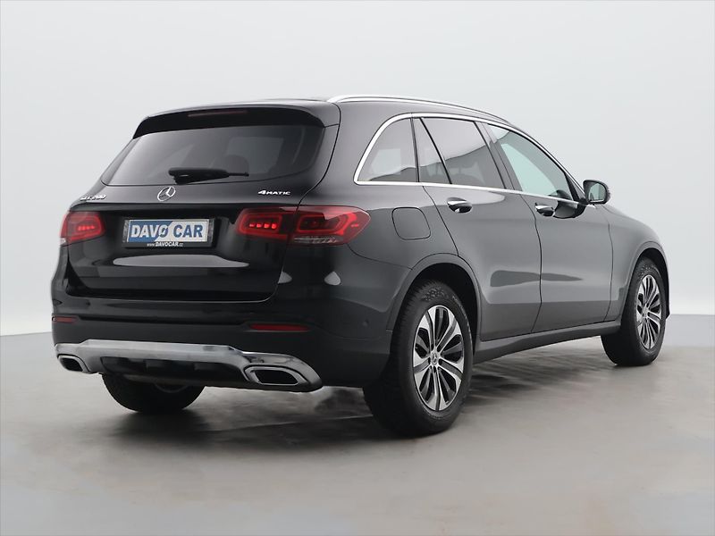 Mercedes-Benz GLC 2,0 200 4Matic DPH CZ 1.Maj. - fotka 7 z 41