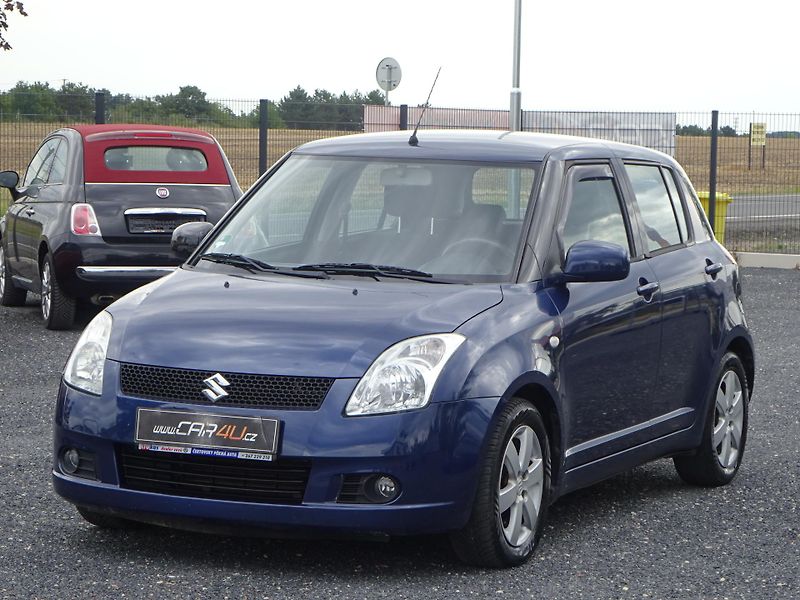 Suzuki Swift 1.3 68kW AUTOMAT KLIMA 5 DVEŘÍ - fotografie inzerátu