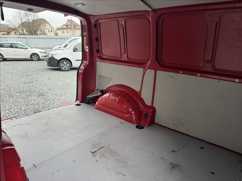Volkswagen Transporter 2,0 TDI 110kW 4MOT DPH původČR - fotka 20 z 50
