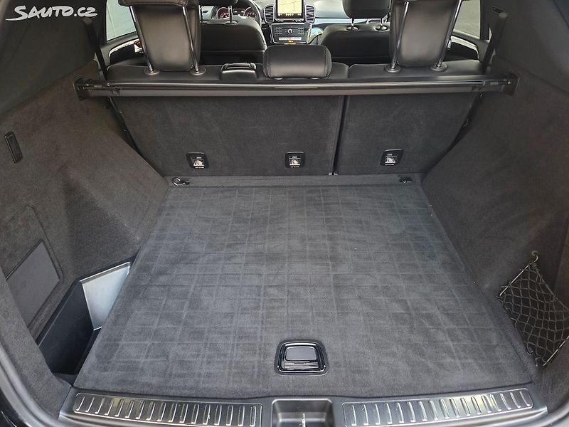 Mercedes-Benz GLE (2019) 400 TOP STAV naj 24 tis.km. - fotka 22 z 48