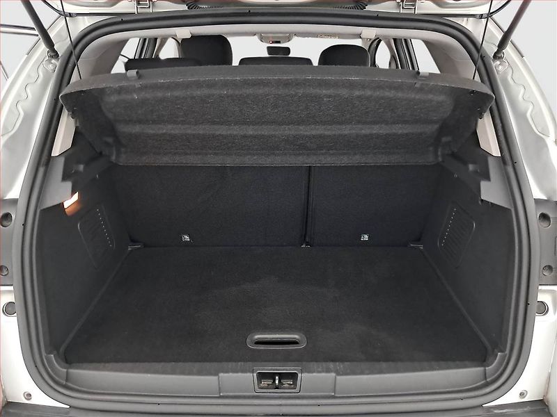 Renault Captur (2016) 1.2 TCe, Automat, ČR,1.maj - fotka 13 z 17