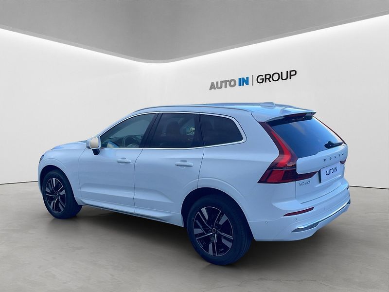 Volvo XC60 (2026) PLUS BRIGHT B5 AWD 360°KAMERA - fotka 4 z 19