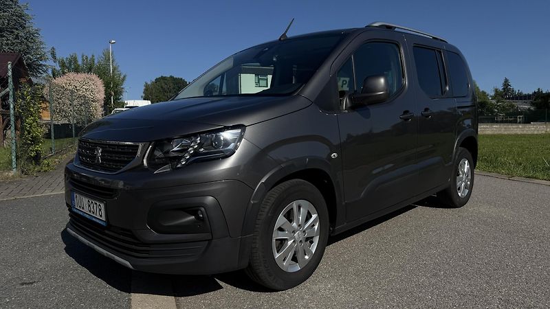 Peugeot Rifter (2021) 1.2i 96KW AUTOMAT 7 MÍST 80 KM - fotografie inzerátu