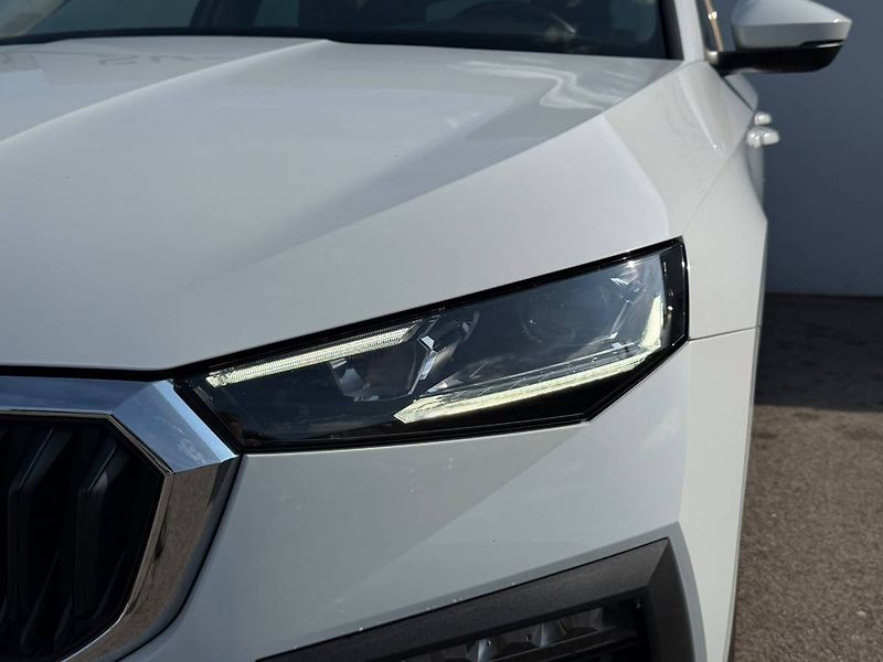 Škoda Scala Top Selection 1,0 TSI 85 kW 7° - fotka 32 z 34