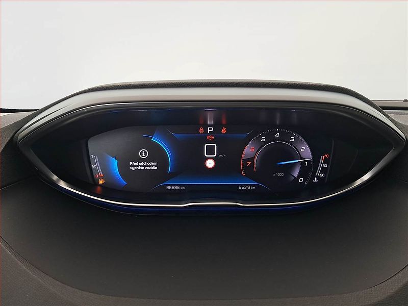 Peugeot 3008 (2023) Allure Pack 1.2 PureTech - fotka 11 z 18