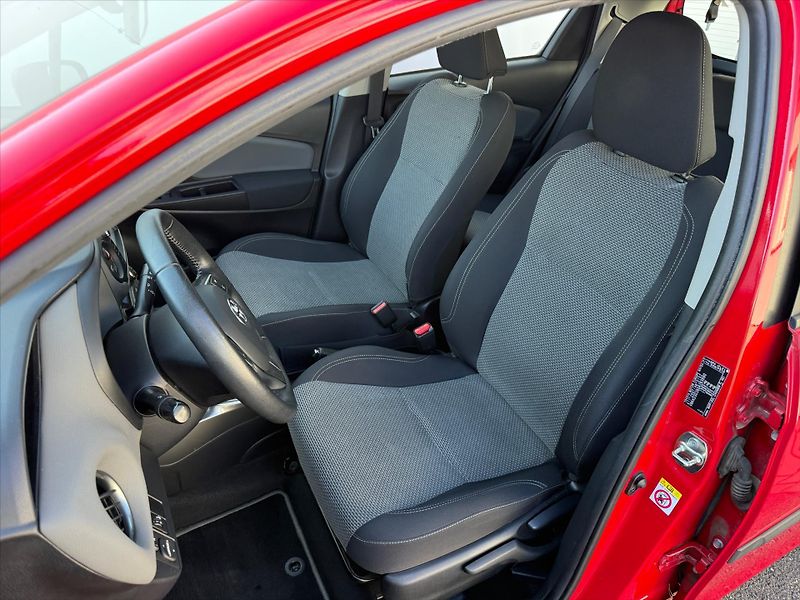 Toyota Yaris 1,5 Trend, Hybrid - fotka 9 z 20