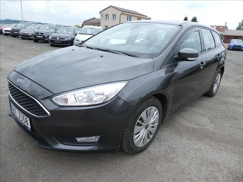 Ford Focus 1,5 Duratorq TDCI 95k kombi - fotka 5 z 38
