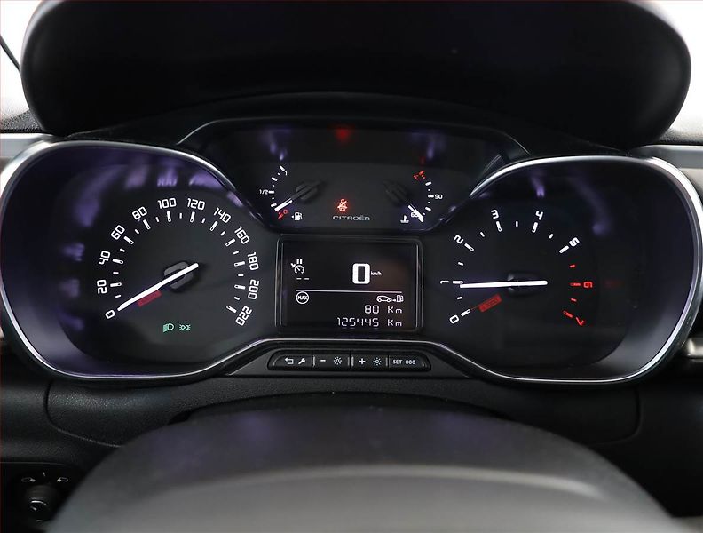 Citroën C3 (2018) 1.2 PureTech, ČR,1.maj - fotka 9 z 14