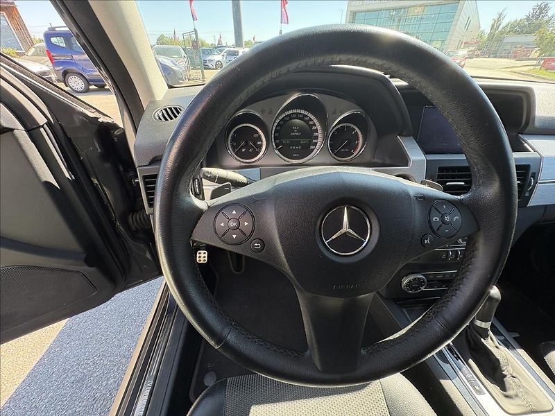 Mercedes-Benz GLK 2,2 220CDI AT,4M,Offroad paket - fotka 6 z 33