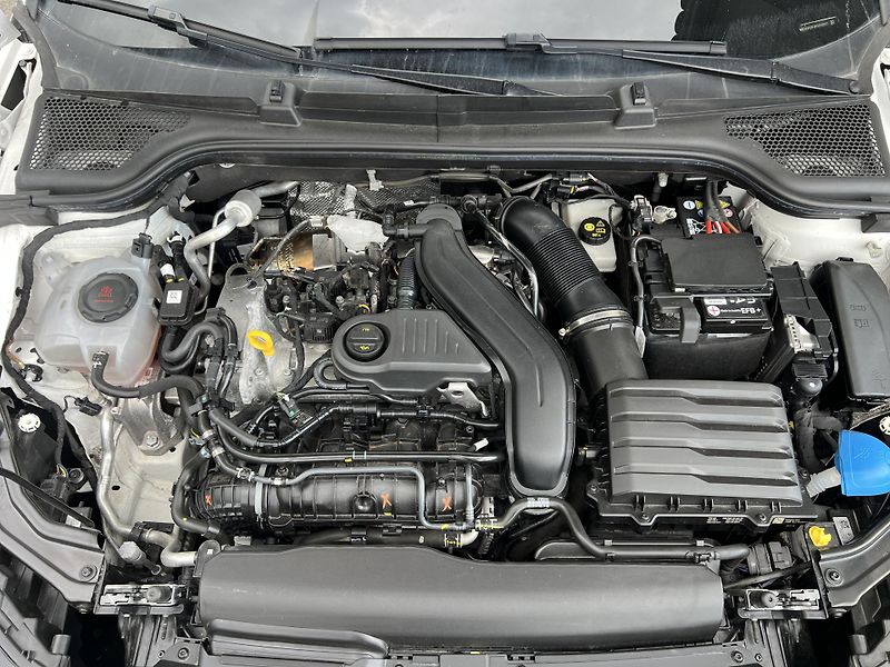 Škoda Kamiq Top Selection 1.5TSi 110kw ČR - fotka 39 z 45