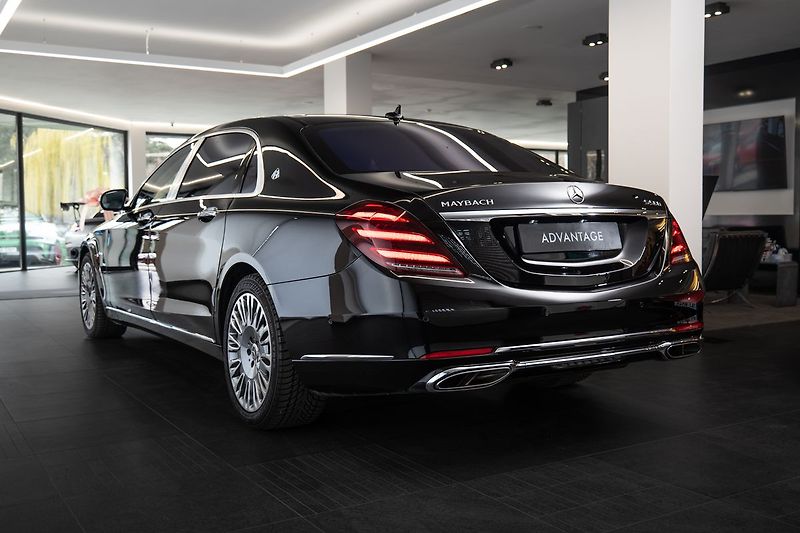 Mercedes-Benz Třídy S Maybach 4MATIC - fotka 4 z 26