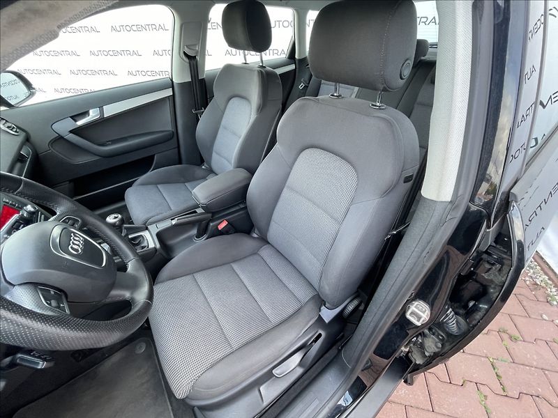 Audi A3 1,2 TFSI Sportback 77kw servis - fotka 11 z 23