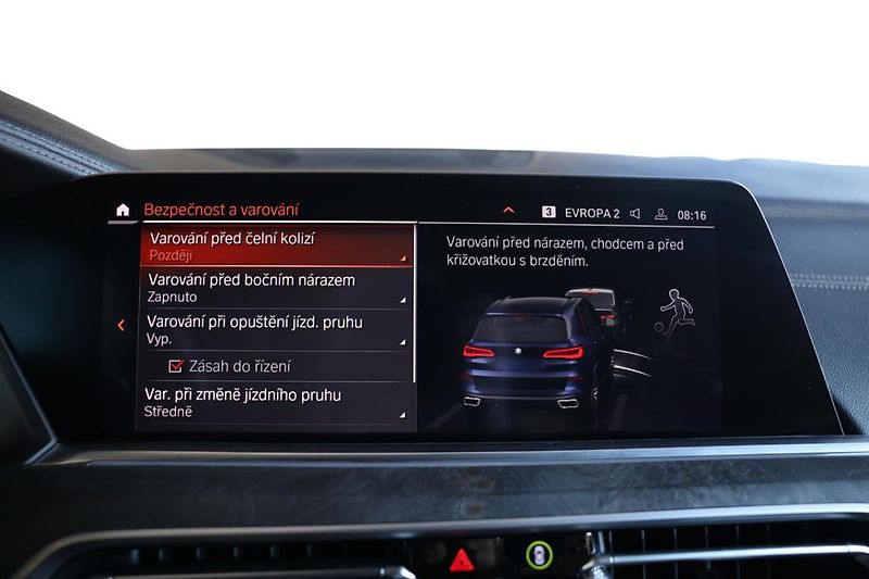 BMW X5 xDrive40i - fotka 17 z 29