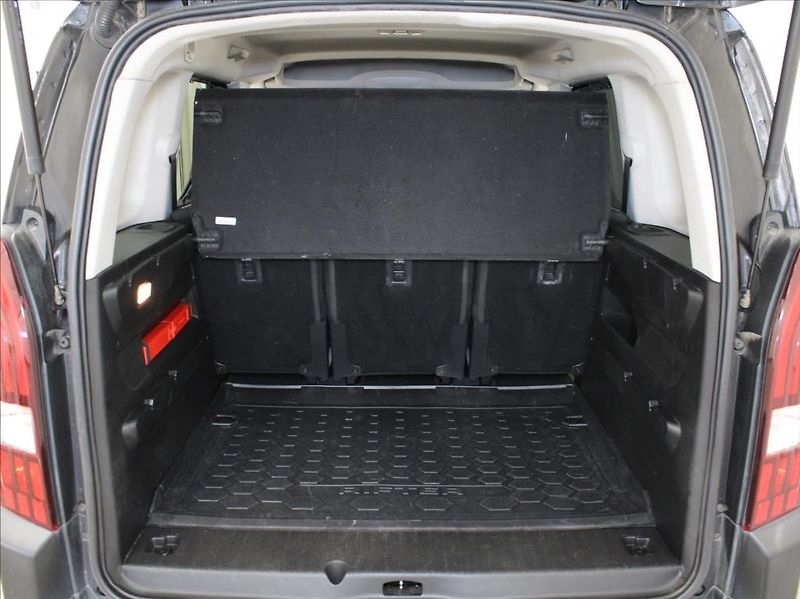 Peugeot Rifter 1,5 HDi GT-Line Kamera Senz ČR - fotka 21 z 22