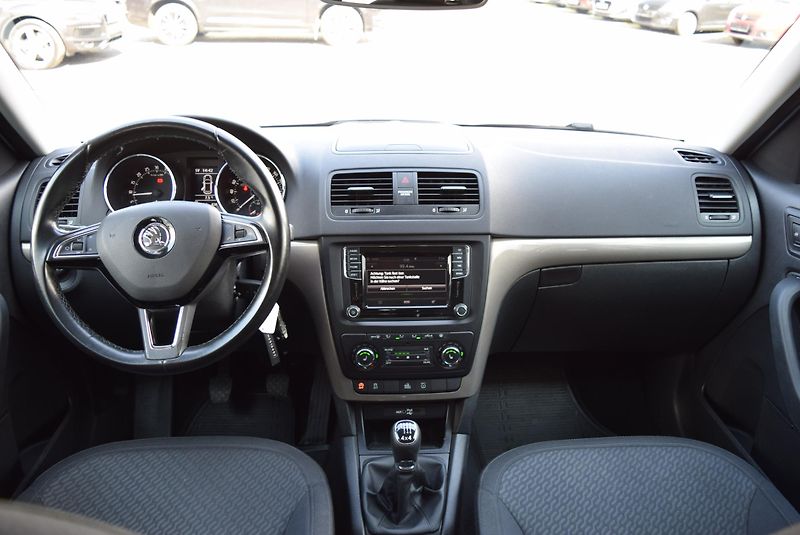 Škoda Yeti (2016) 2.0TDI 110kw 4x4 AMBITIO TAŽNÉ - fotka 18 z 43