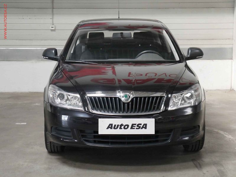 Škoda Octavia (2010) 1.2 TSI, 2.maj,ČR, AC, STK8 - fotka 2 z 14
