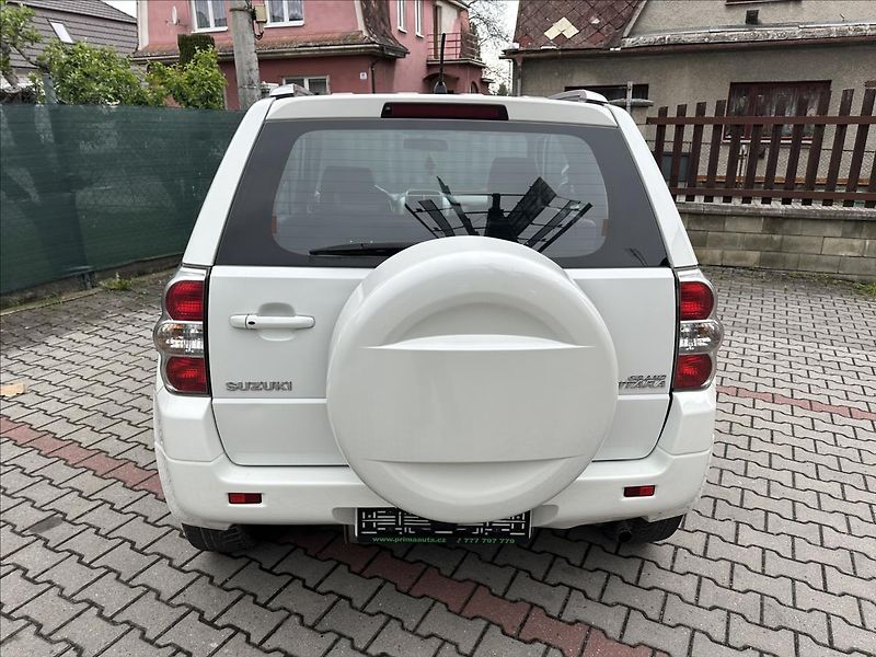 Suzuki Grand Vitara 1,6 4x4 - fotka 4 z 18