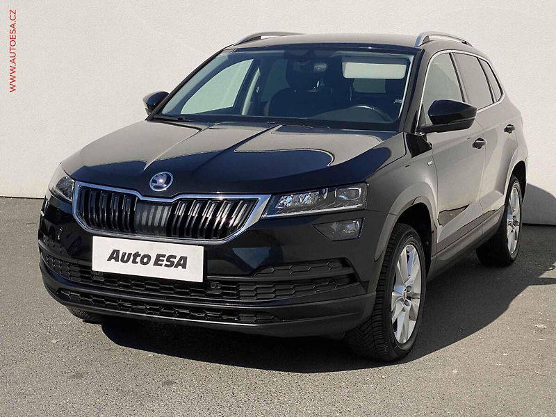 Škoda Karoq (2021) 1.5 TSi, Clever, LED, navi - fotka 3 z 17