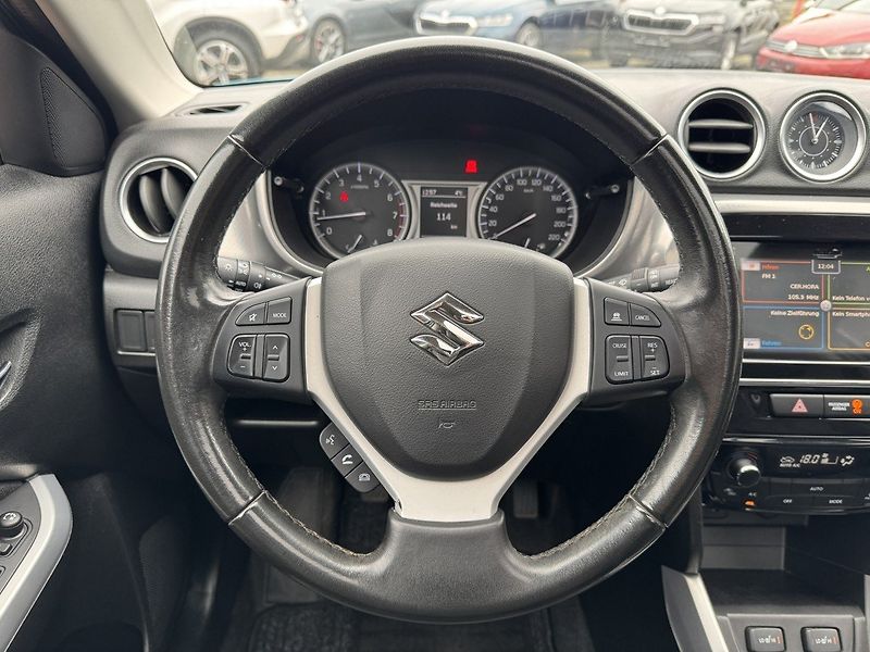 Suzuki Vitara (2015) 1.6i VVT LED Navi Pano Kamera - fotka 7 z 49
