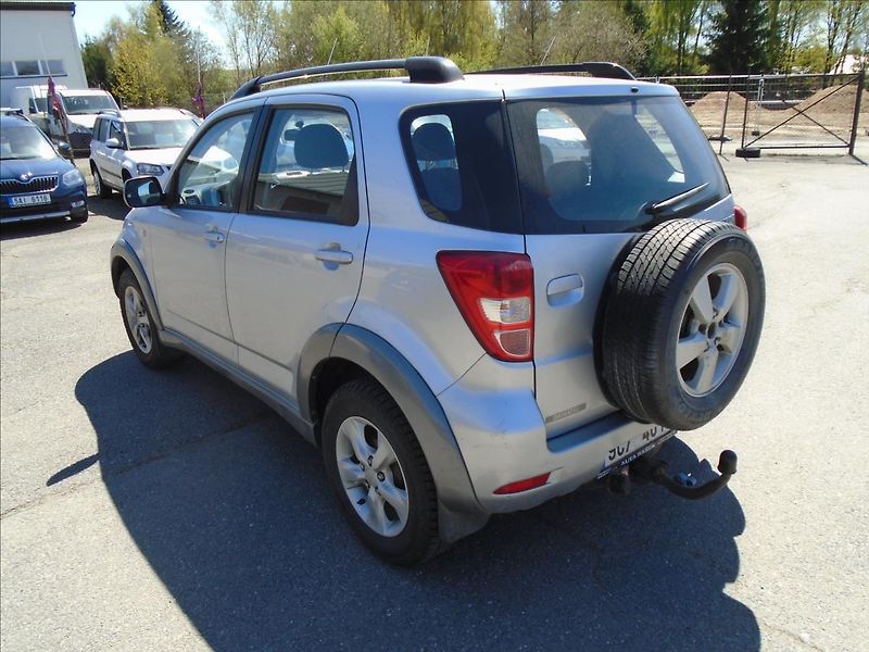 Daihatsu Terios 1,5 4X4 - fotka 2 z 22