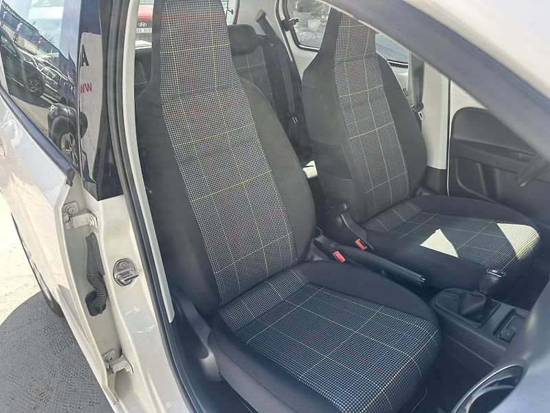 Škoda Citigo (2014) 1.0 MPI ser.knížka - fotka 18 z 24