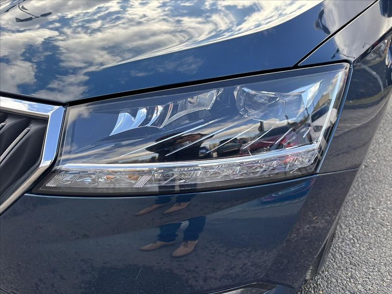 Škoda Fabia 1,0 TSi Style FULL LED CARPLAY - fotka 35 z 39