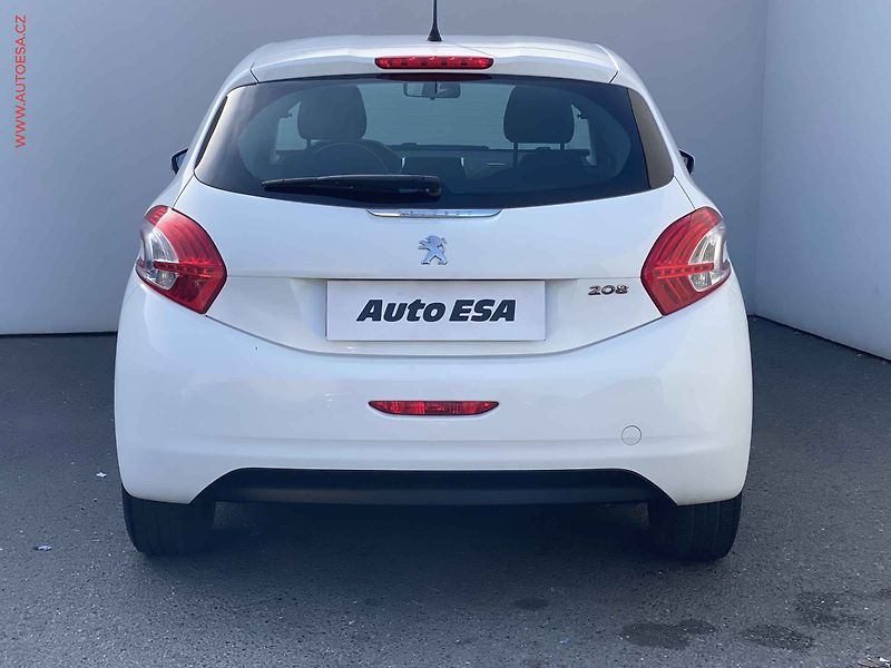 Peugeot 208 (2013) 1.2 VTi, ČR - fotka 5 z 17