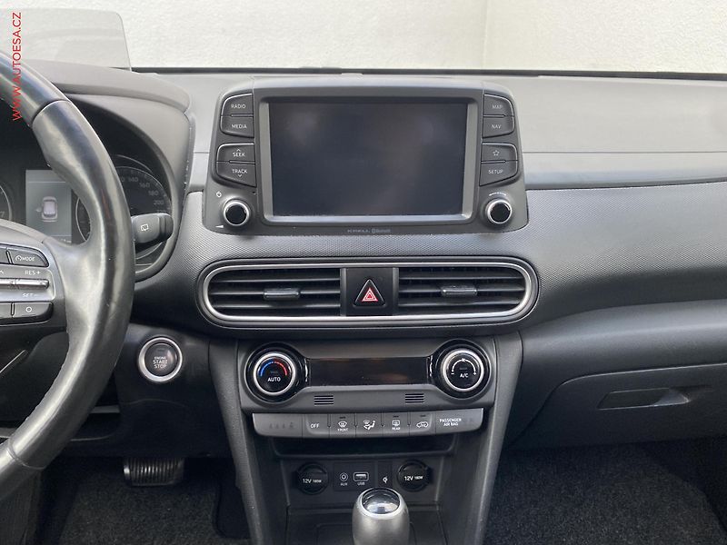 Hyundai Kona (2018) 1.6T-GDi 4WD, Premium, AT - fotka 12 z 20