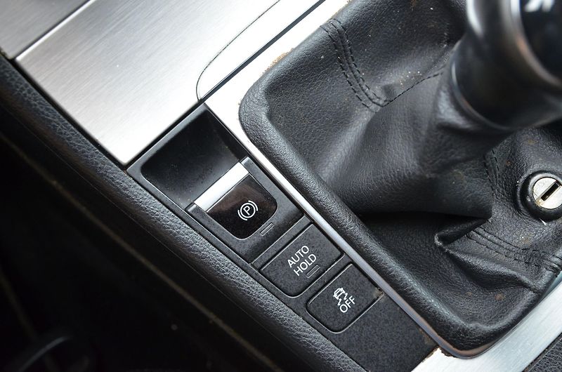 Volkswagen Passat (2014) 2.0 TDi 103kW Highline / ČR  - fotka 28 z 33