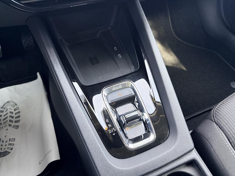 Škoda Octavia 2.0TDI DSG 4x4 STYLE - fotka 23 z 44