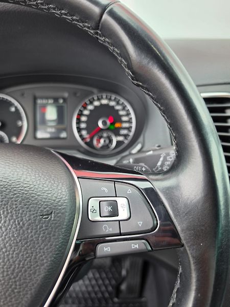 Volkswagen Sharan 2.0TDI DSG 4x4 7-M Webasto TZ - fotka 12 z 33