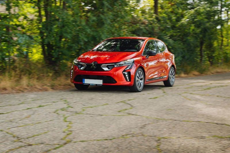 Mitsubishi Colt (2025) Intense 1.0 Turbo, ČR,1.maj - fotka 28 z 29