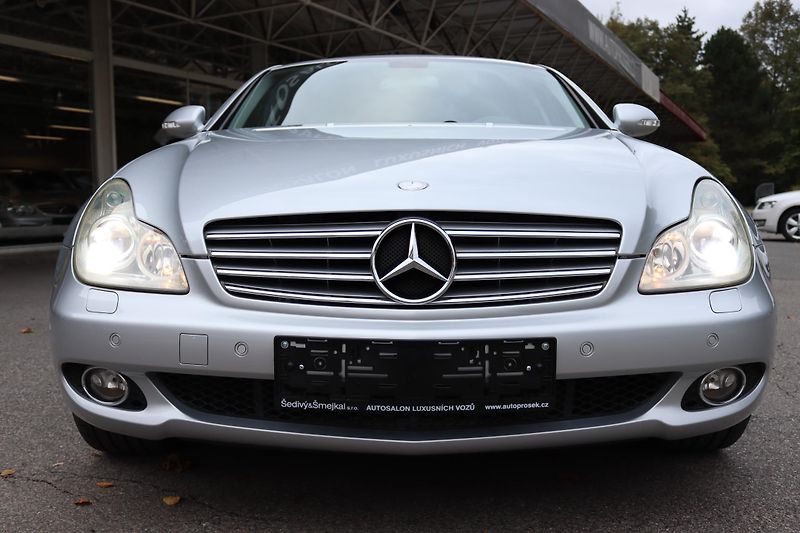 Mercedes-Benz CLS Mercedes-Benz CLS 500 V8 C219 - fotka 3 z 50