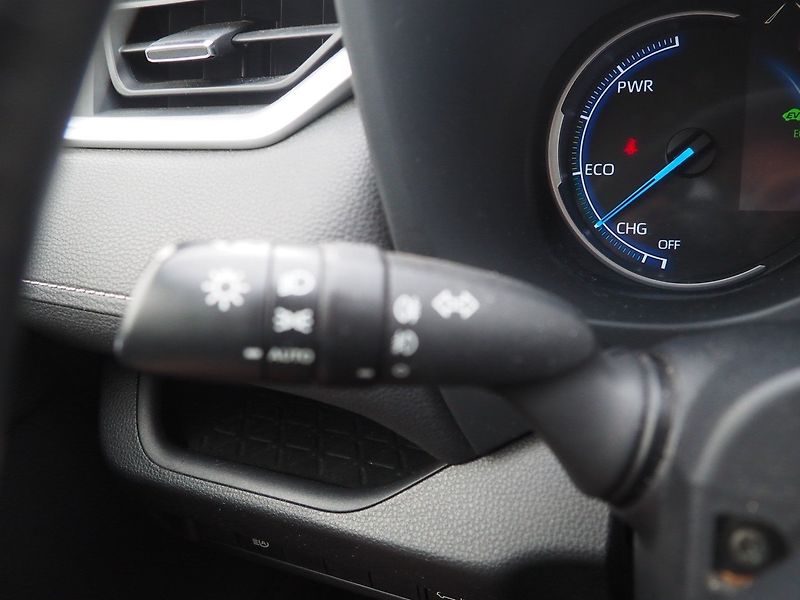 Toyota RAV4 (2019) 2.5 Hybrid, Automat - fotka 25 z 36