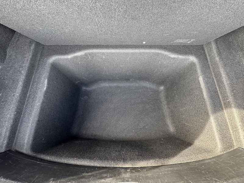 Tesla Model 3 SR+ SoH 96% Nová baterie - fotka 21 z 29