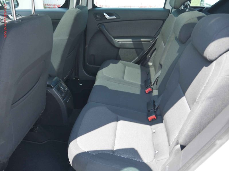 Škoda Yeti (2012) 1.4TSi, Ambition, TZ, panor - fotka 10 z 14