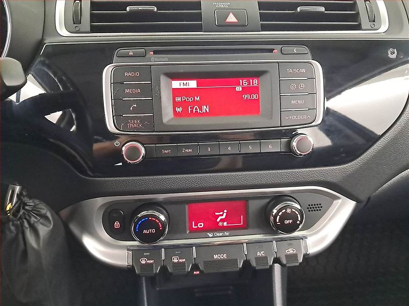 Kia Rio (2016) 1.4 CVVT, ČR,1.maj, Tempomat - fotka 12 z 14