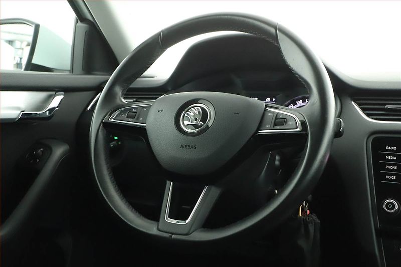 Škoda Octavia (2019) 1.6 TDI, Automat, Tempomat - fotka 8 z 19
