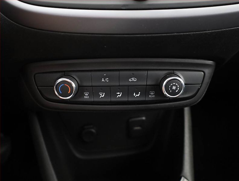 Opel Crossland X (2021) 1.2, Serv.kniha, Tempomat - fotka 11 z 16