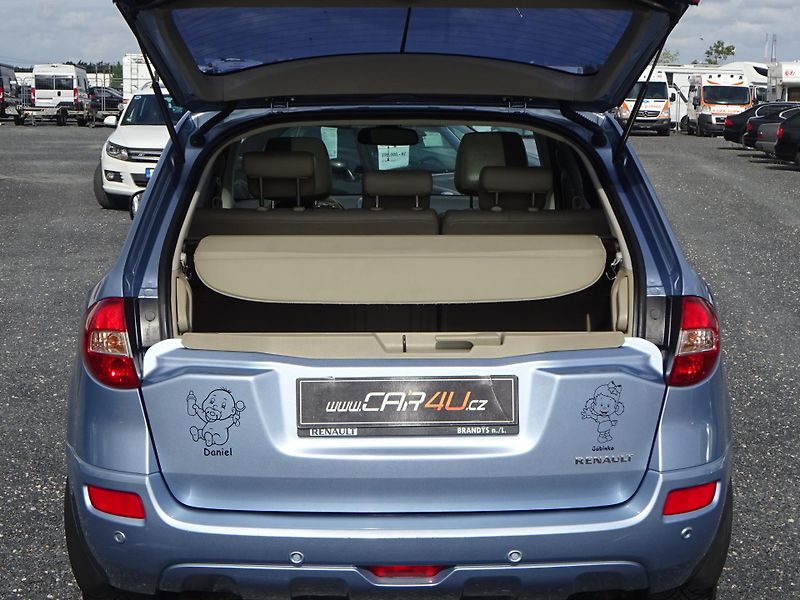 Renault Koleos 2.0dCi 110kW AUTOMAT 4x4 ČR - fotka 7 z 32