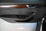 Škoda Superb (2023) 2.0 DSG 4x4 SCOUT Matrix LED T - náhled 16
