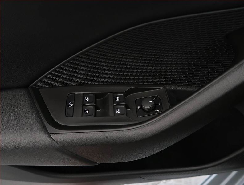 Škoda Octavia (2023) Ambition 2.0 TDI, ČR,1.maj - fotka 24 z 24