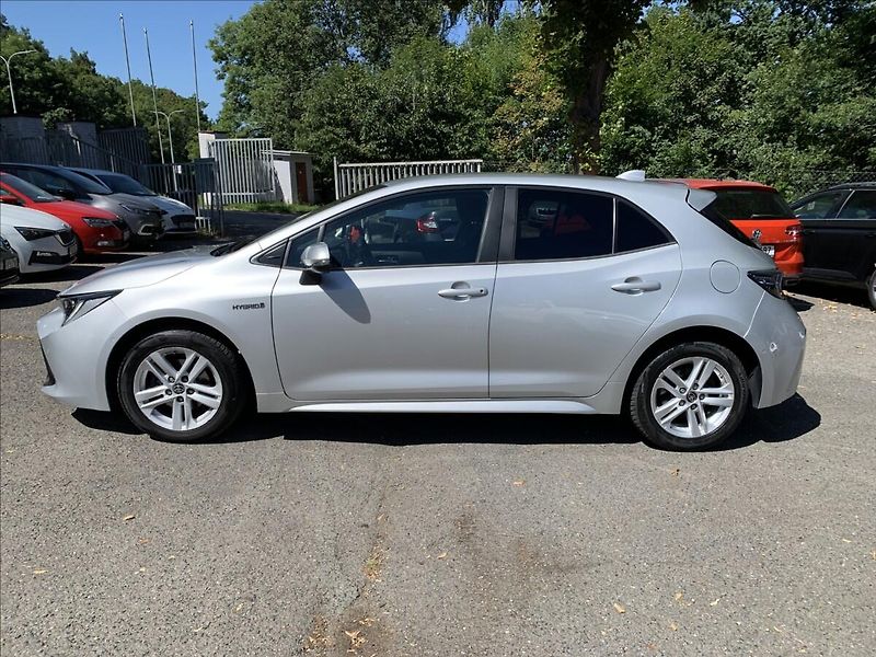 Toyota Corolla 1,8 HYBRID,ČR,SERVISKA - fotka 5 z 23