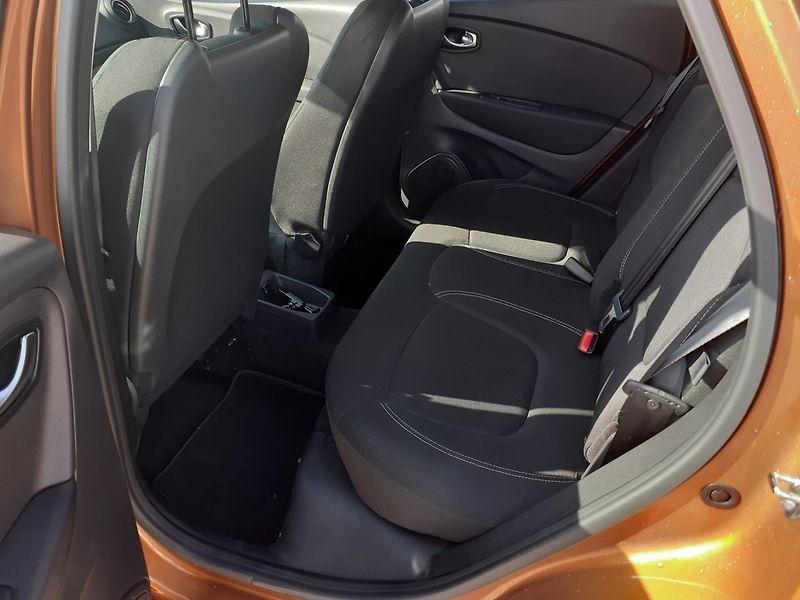 Renault Captur (2017) 1.2 TCe  87kW - fotka 19 z 33
