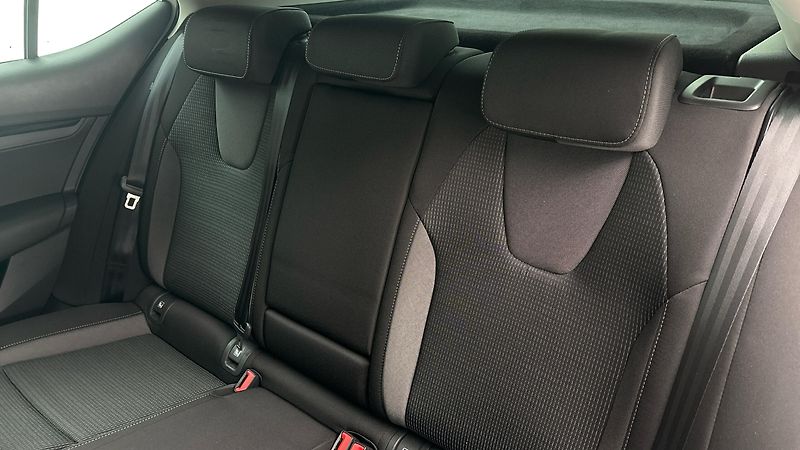 Škoda Octavia 2.0 TDI Ambition - fotka 16 z 24