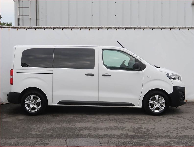Peugeot Expert (2018) 1.6 BlueHDi, Bus, 6Míst, ČR - fotka 6 z 16