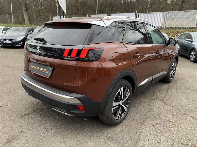 Peugeot 3008 1,2 PT ALLURE ČR,SERVISKA - fotka 5 z 16