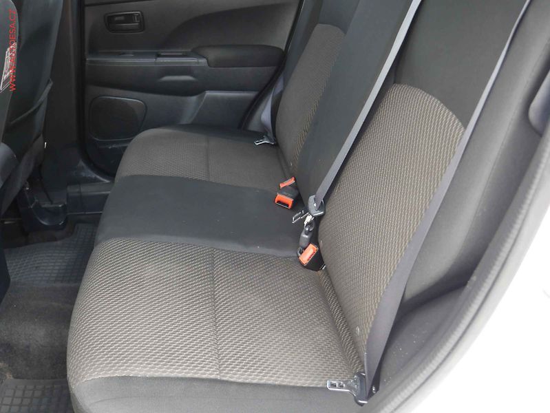 Mitsubishi ASX (2016) 1.6i, ČR, AC, park.asist - fotka 10 z 14